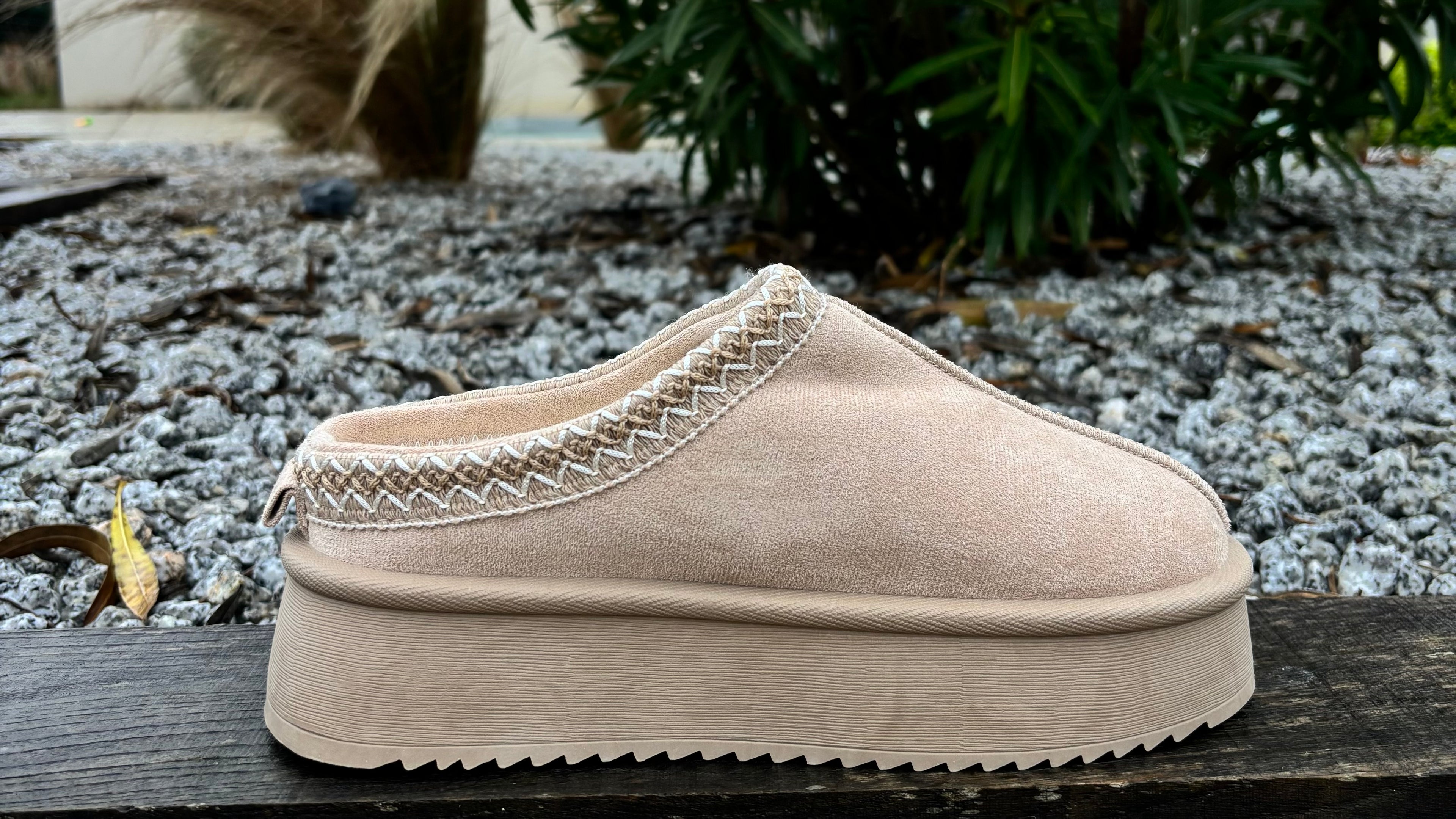 Chaussures UGLY - beige