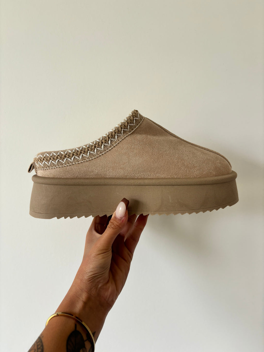 Chaussures UGLY - beige