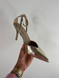 Talons Izy