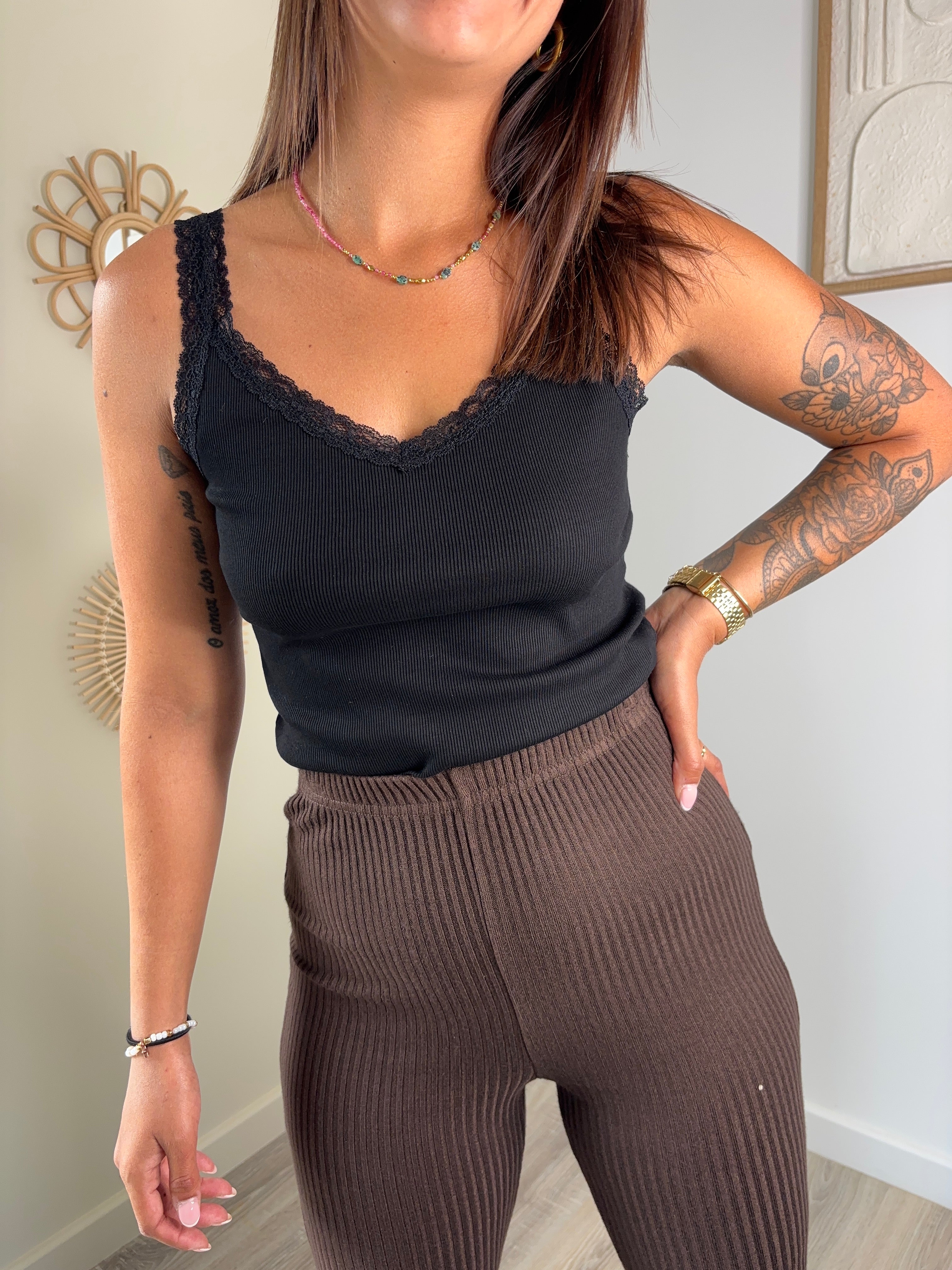 Top Nora