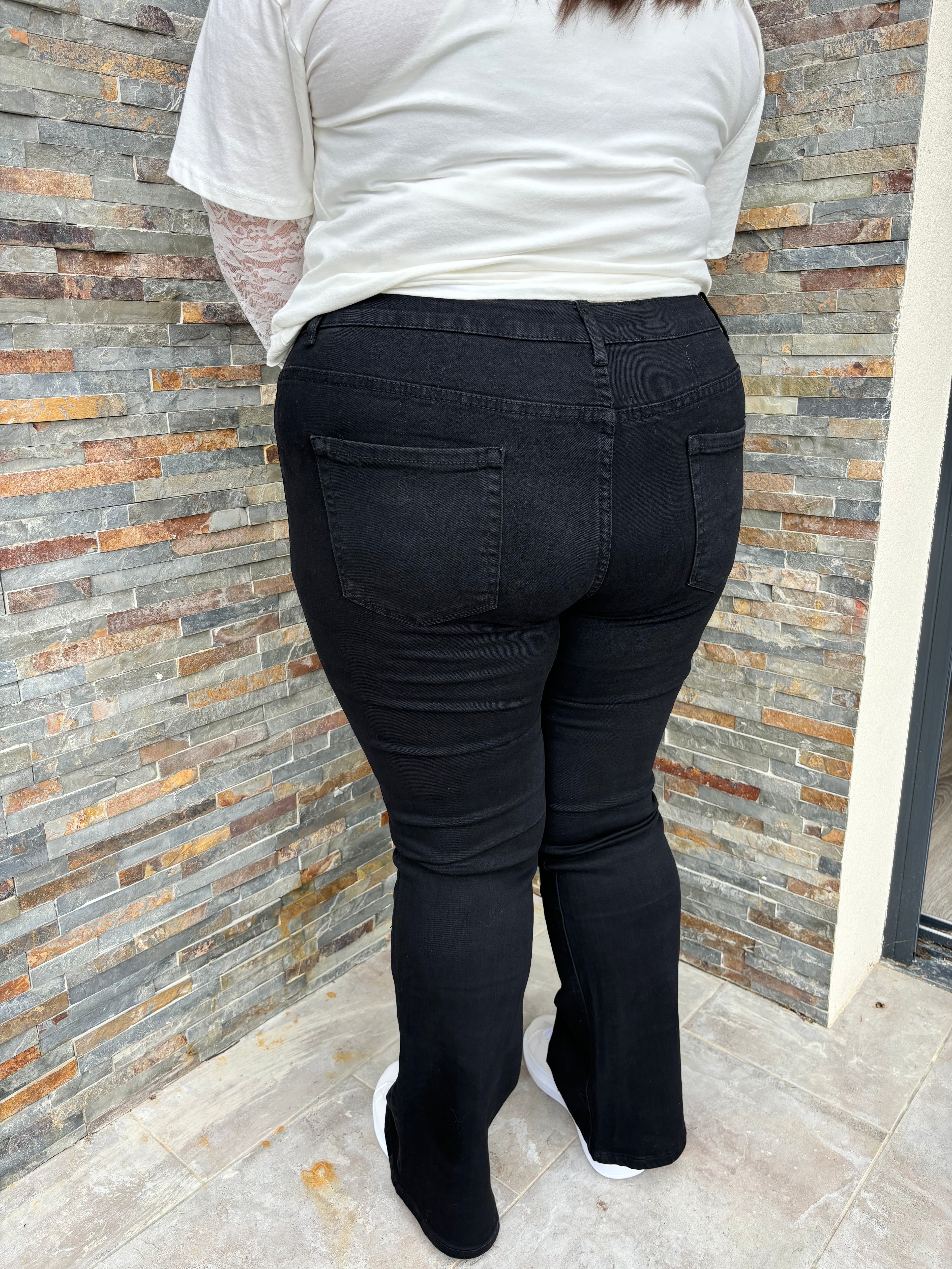 Jeans Ophélie - noir du 40 au 50